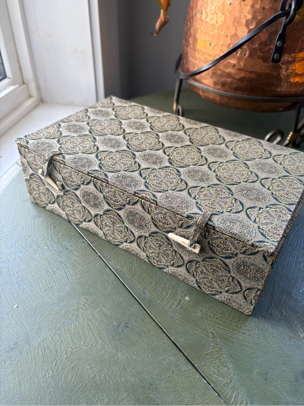 🧡 2/$15 🧡 Decorative Blue Patterned Storage Box with Handle